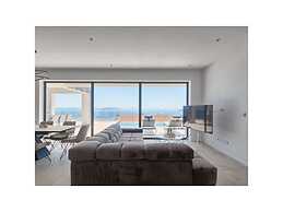 Villa Ateneum Comfortable Holiday Residence