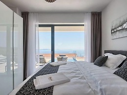 Villa Ateneum Comfortable Holiday Residence