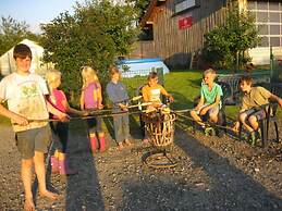 Nice Apartment in St. Maergen