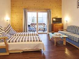 Nice Apartment in St. Maergen