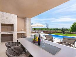 Villa Mahalo Modern Retreat
