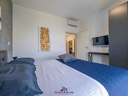 Insa Comfortable Holiday Residence