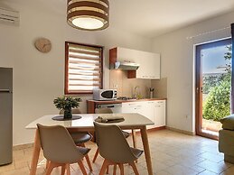 Spacious Home With Private Terrace and Garden