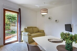 Spacious Home With Private Terrace and Garden