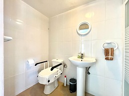 Cave House Ed With Swimming Pool