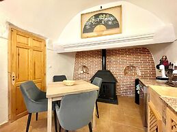 Cave House Ed With Swimming Pool