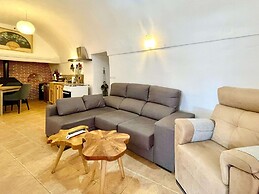 Cave House Ed With Swimming Pool