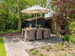 Luxury Chalet Near Ouddorp With Garden