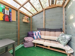 Luxury Chalet Near Ouddorp With Garden