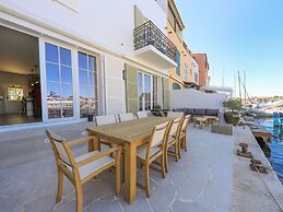 Pleasant House for 8 People & 12 m Mooring