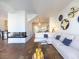 Pleasant House for 8 People & 12 m Mooring