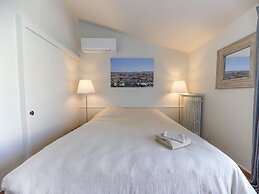 Pleasant House for 8 People & 12 m Mooring