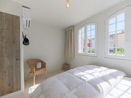 Pleasant House for 8 People & 12 m Mooring