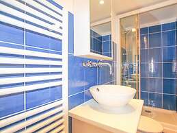 Pleasant House for 8 People & 12 m Mooring