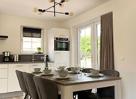 Pimpelmees Modern Retreat