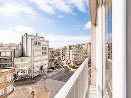 Apartment in Koksijde for 6 Person