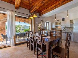 Paradis 6 Comfortable Holiday Residence