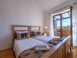 Paradis 6 Comfortable Holiday Residence