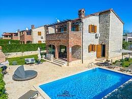 Paradis 6 Comfortable Holiday Residence