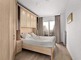 Apartment With Views and Terrace