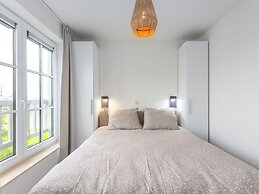 Apartment With Cosy Sunny Terrace