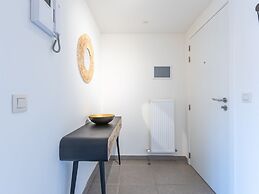 Apartment With Cosy Sunny Terrace