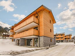 Golden Lodges Rauris Resort With Parking