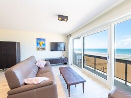 Spacious Apartment With Terrace