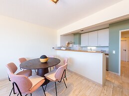 Spacious Apartment With Terrace