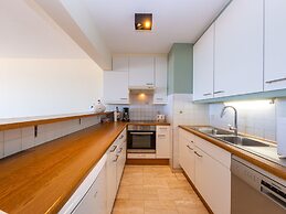 Spacious Apartment With Terrace