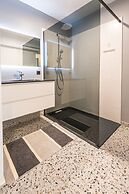 Spacious Apartment With Terrace