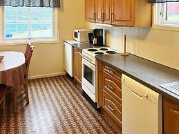 8 Person Holiday Home in Flatraket-by Traum