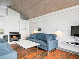 6 Person Holiday Home on a Holiday Park in Hanstholm