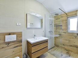 With Pool, Jacuzzi and Sauna