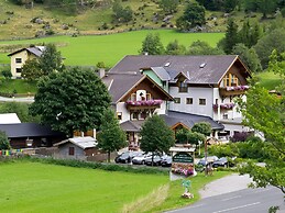Apartment in the ski and Hiking Area in Mallnitz