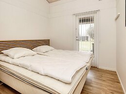 4 Star Holiday Home in Hals