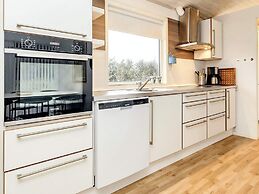 4 Star Holiday Home in Hals