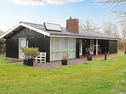 4 Star Holiday Home in Hals