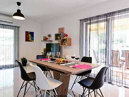 Villa Stella Comfortable Holiday Residence