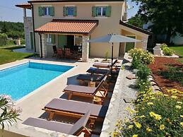 Villa Stella Comfortable Holiday Residence