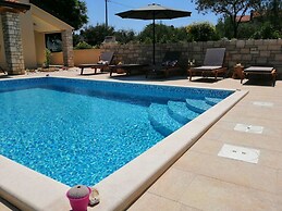 Villa Stella Comfortable Holiday Residence