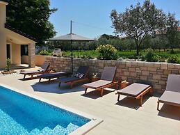Villa Stella Comfortable Holiday Residence