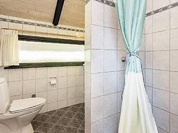 6 Person Holiday Home in Vaeggerlose