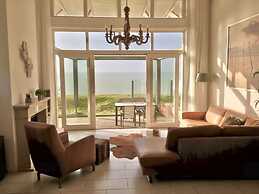 Dijkvilla on the Ijsselmeer