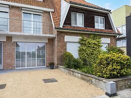 Villa in Middelkerke With sea Beach