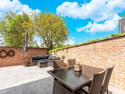 Villa in Middelkerke With sea Beach