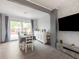 Villa in Middelkerke With sea Beach