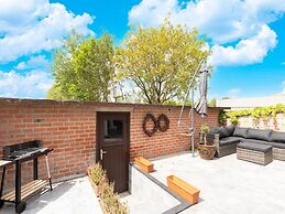 Villa in Middelkerke With sea Beach