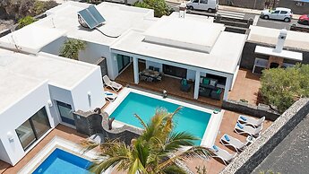 Private Pool in Playa Blanca