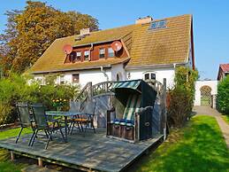 Apartment in Lancken-granitz